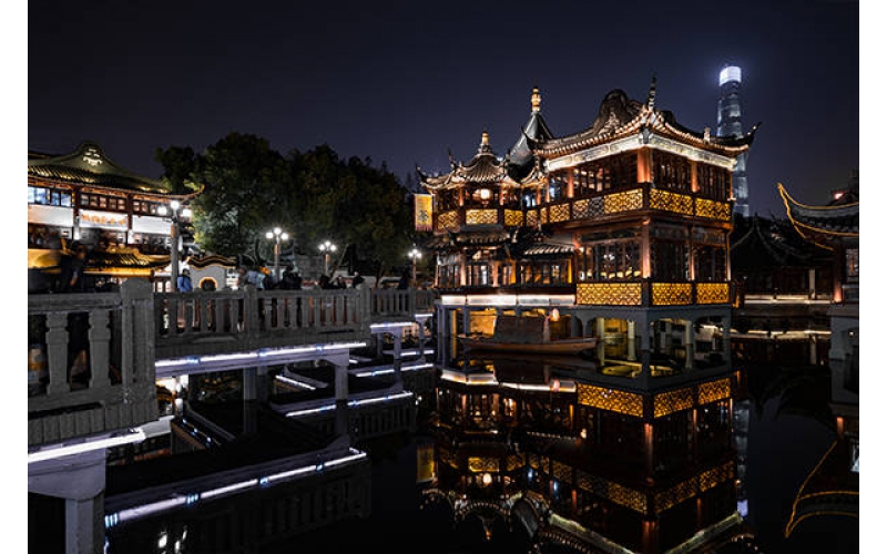 城市廣場(chǎng)夜景亮化工程怎么做？這篇文章不要錯(cuò)過(guò)