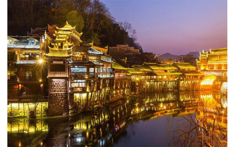 云南澄江撫仙湖度假酒店照明設(shè)計